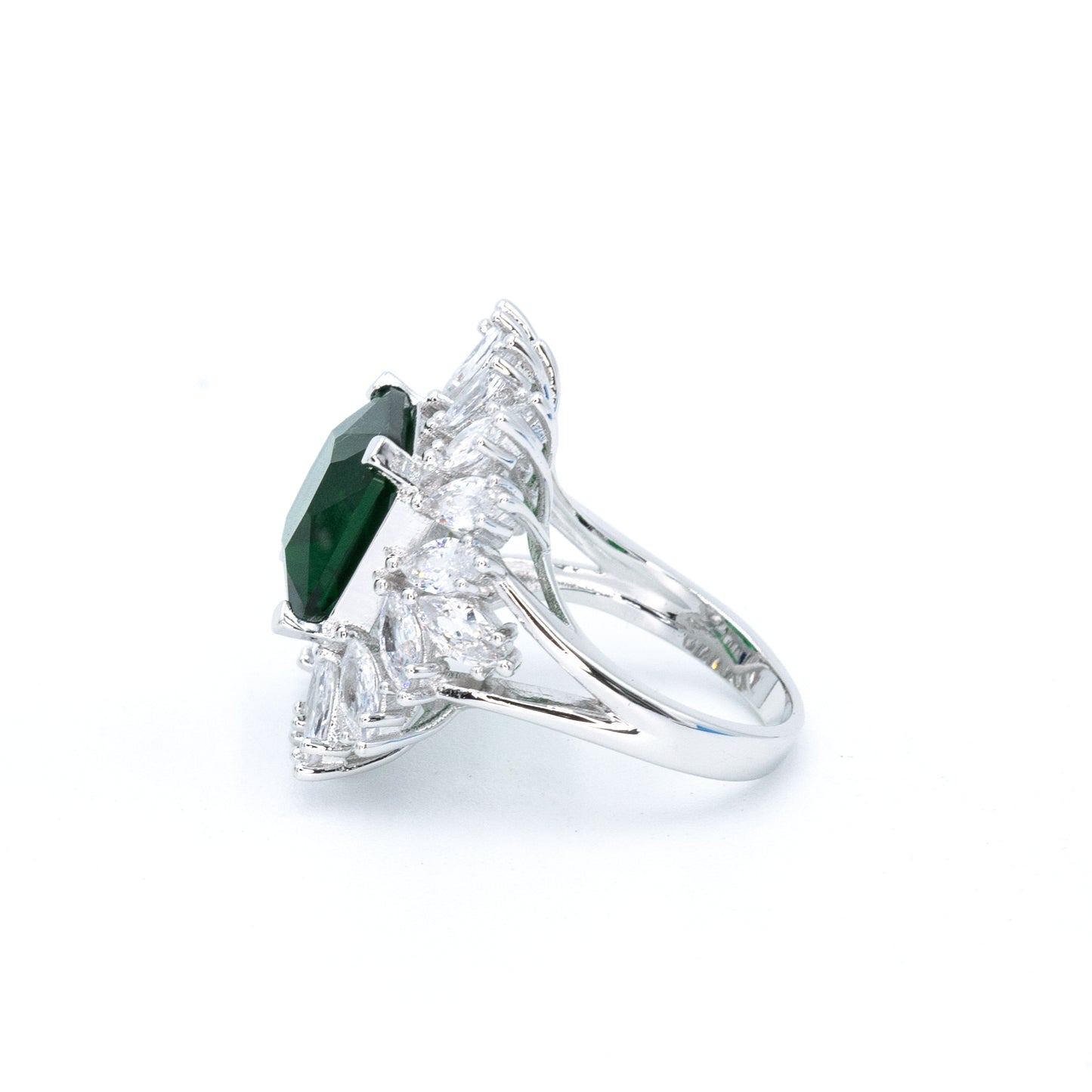 Single Emerald Stone Ring