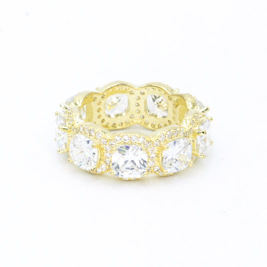 Round Pave encrusted 3A CZ band