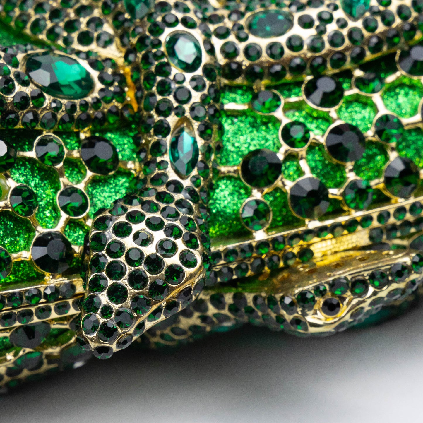 Emerald Snake Clutch